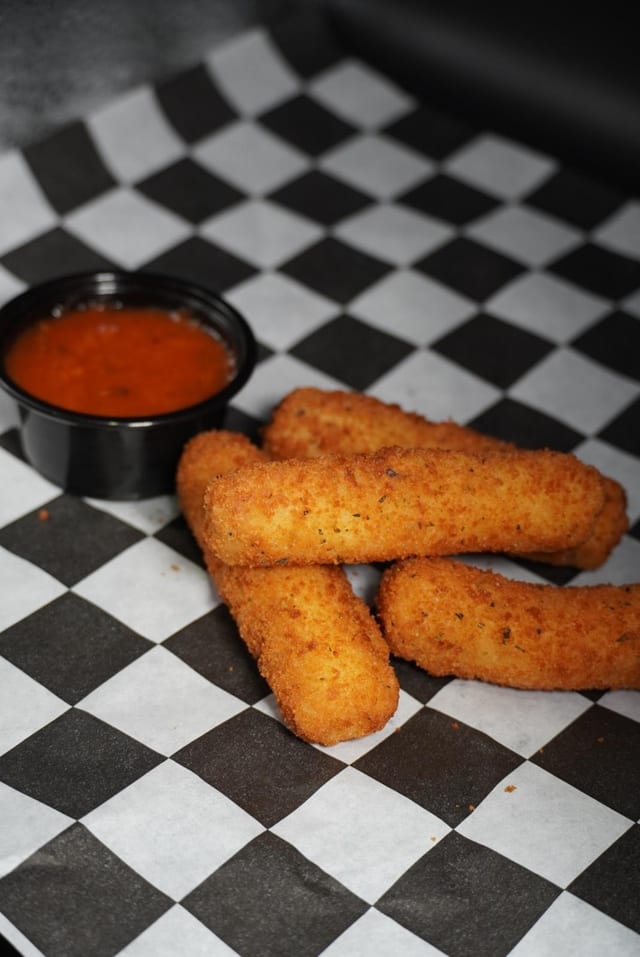 4 pc Mozeralla Sticks.